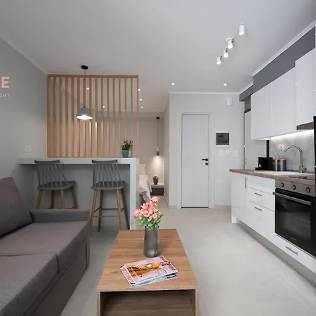 Bonsai, Nilie Hospitality Mgmt Апартаменти *