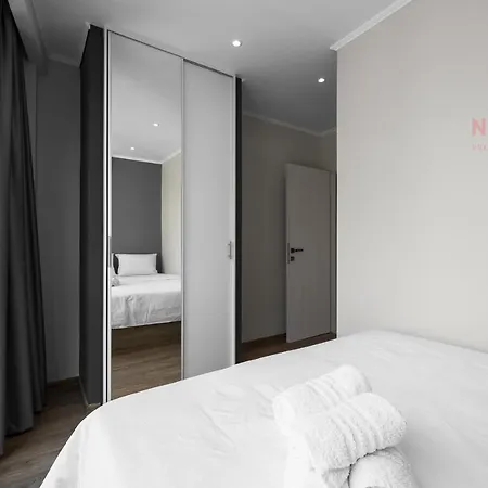 Bonsai, Nilie Hospitality Mgmt Апартаменти